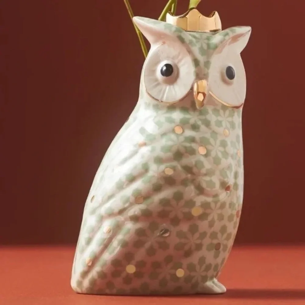 NWT Anthropologie Owl with Crown Flower Bud Vase, Winterland Animal Ceramic,